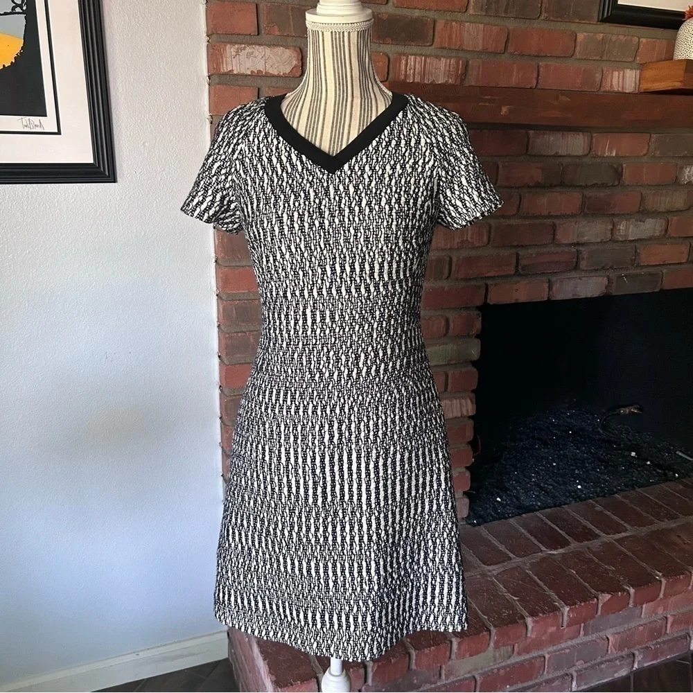 Tory Burch Marbled Tweed V-Neck Sheath Dress in Black Navy Blue White Sz 2